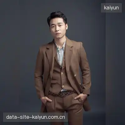 倪立
